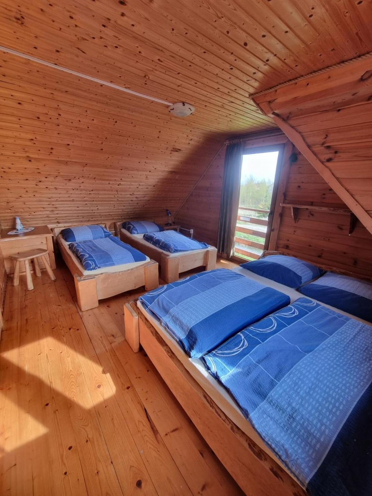 Apartamentowe Domki Drewniane Colorado Villa Karwia Buitenkant foto